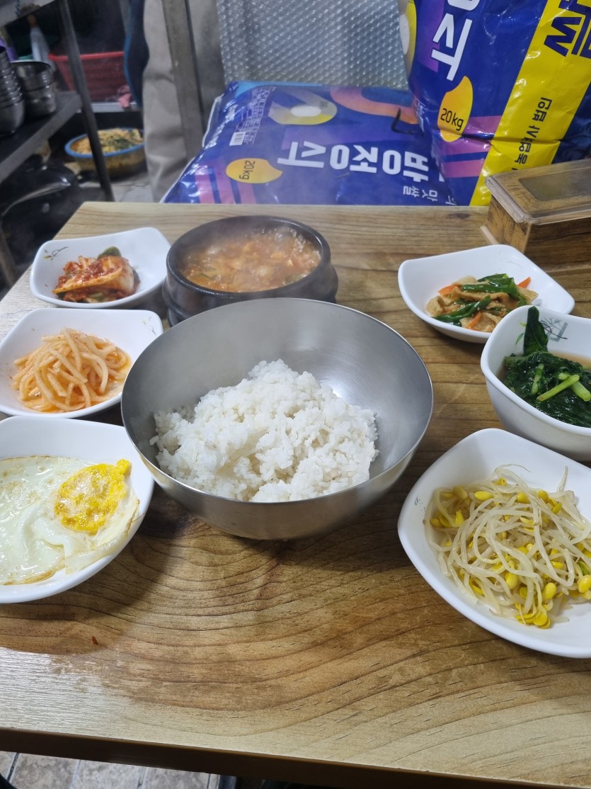 퇴근후 집근처 식당서 한끼합니다(0)