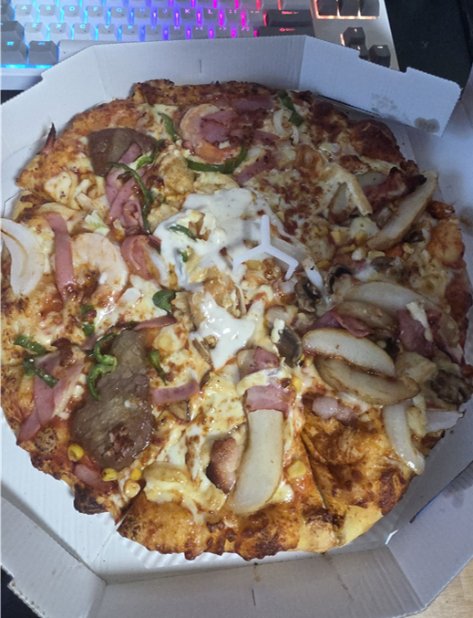 리센느 야허 피자 시켰습니다(0)