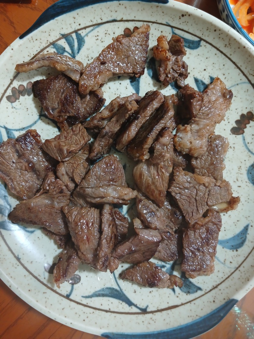 저밥먹고올게오~!네(0)