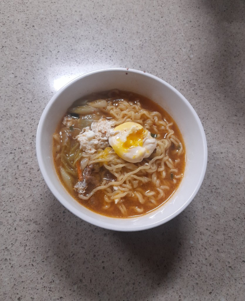 저녁 까지 못참고.(우삼겹라면)~!!(0)