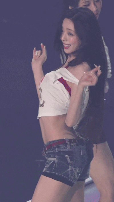 오늘도 유나와 충성대기!!!(0)