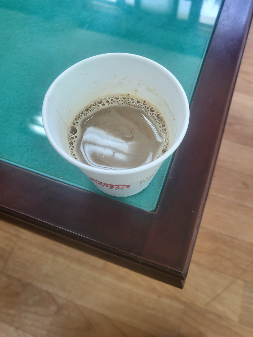 커피는 우아하게(0)