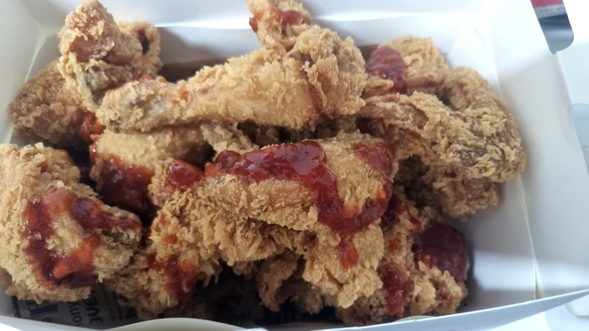 꽁치킨이었는데 꽁치킨이 아니게 된(0)