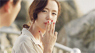 도연이누나 담배 쥰나 멋지게 피네...(0)
