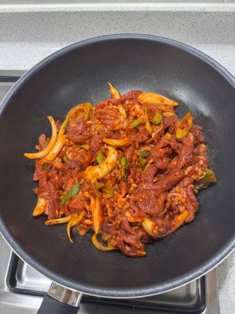 저도 저녁에 제육 입니다(0)