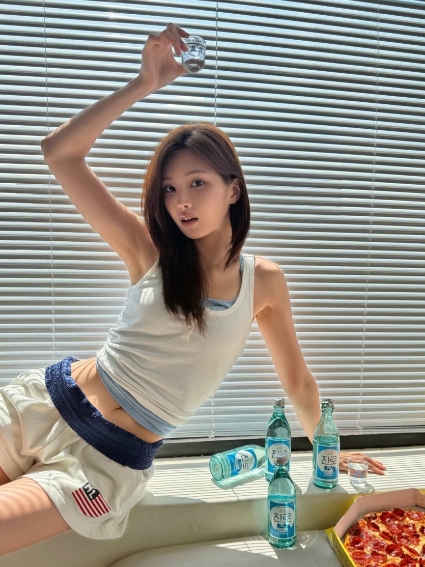 아침이 밝았습니다 시민들은 일어나서(0)