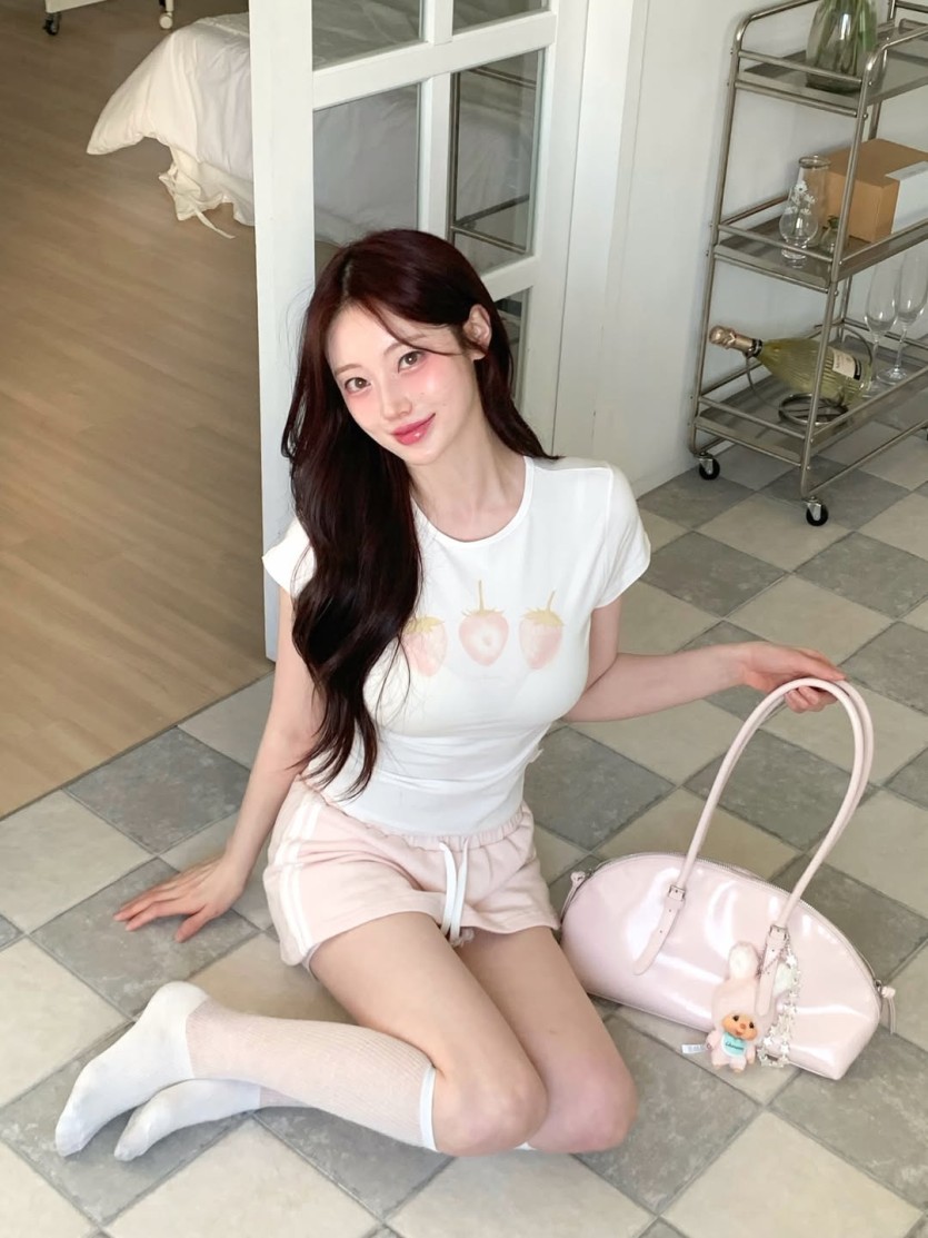 딸기다방 야옹이와 함께하는(0)