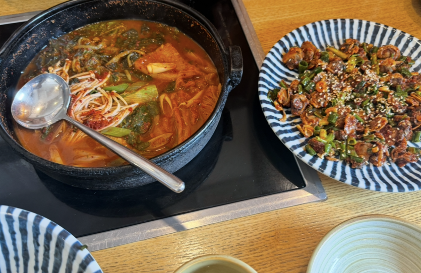 꼬막비빔밥과 고등어조림 먹네요(0)