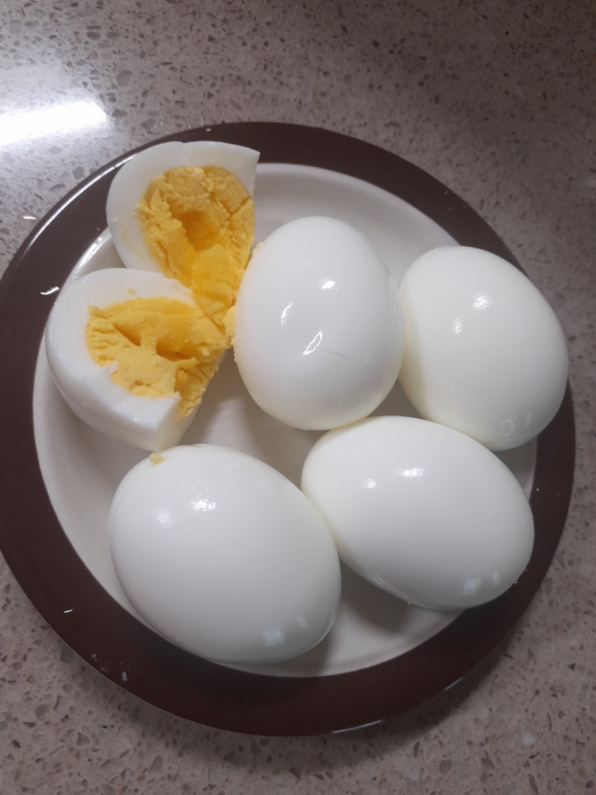 계란도 이제 지겹네요.ㅋ(0)