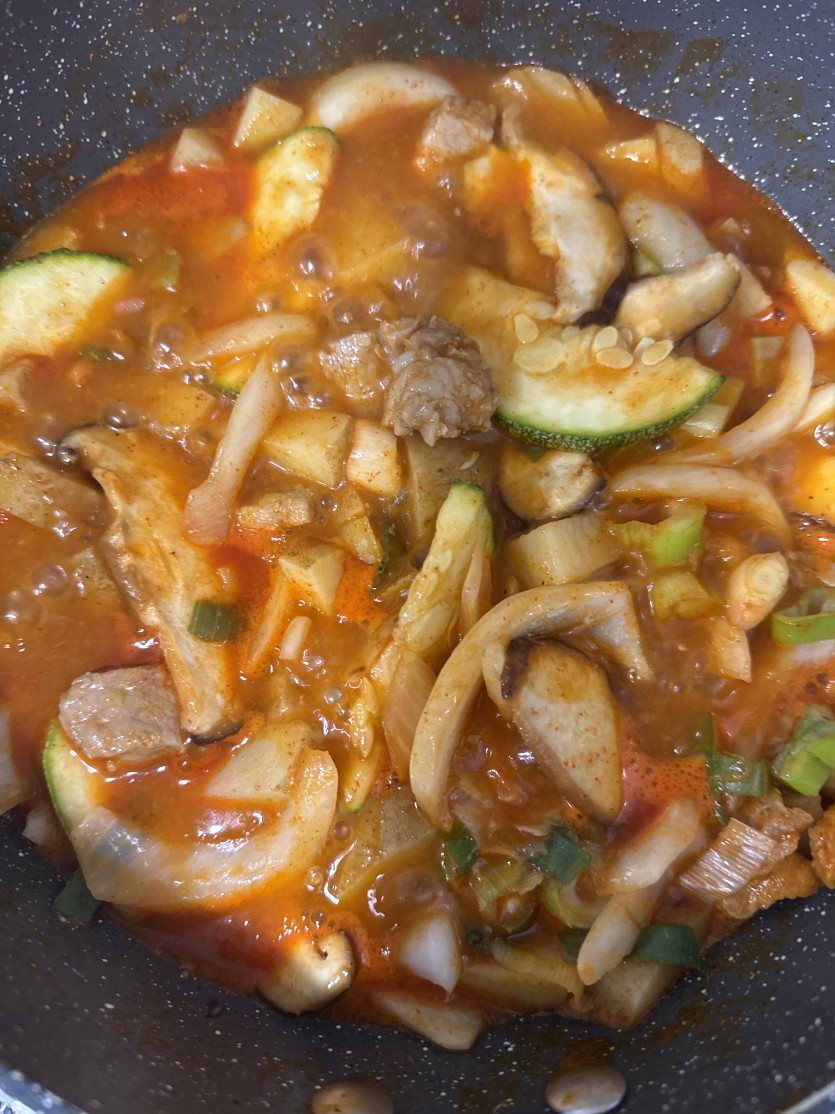 고추짱찌개팝니다(0)