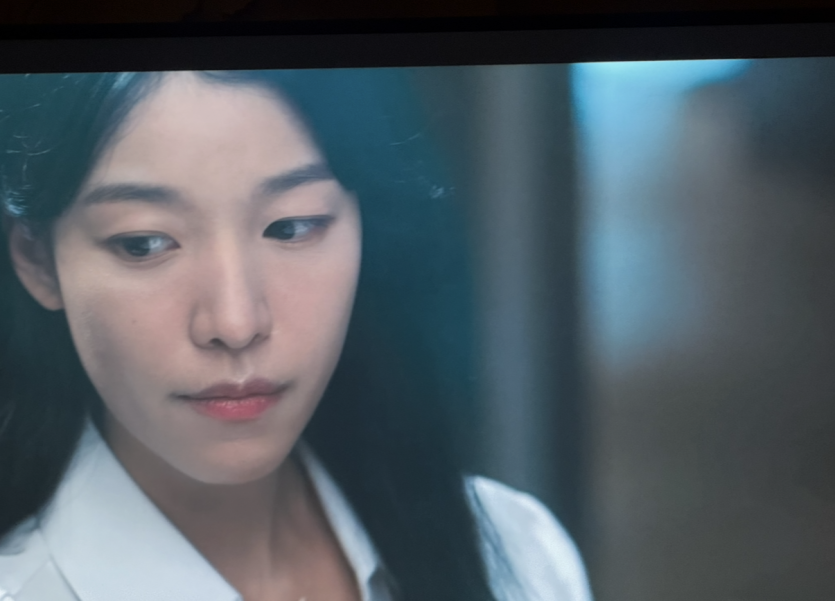 로또 1등 출근에 나오는 여자..(1)