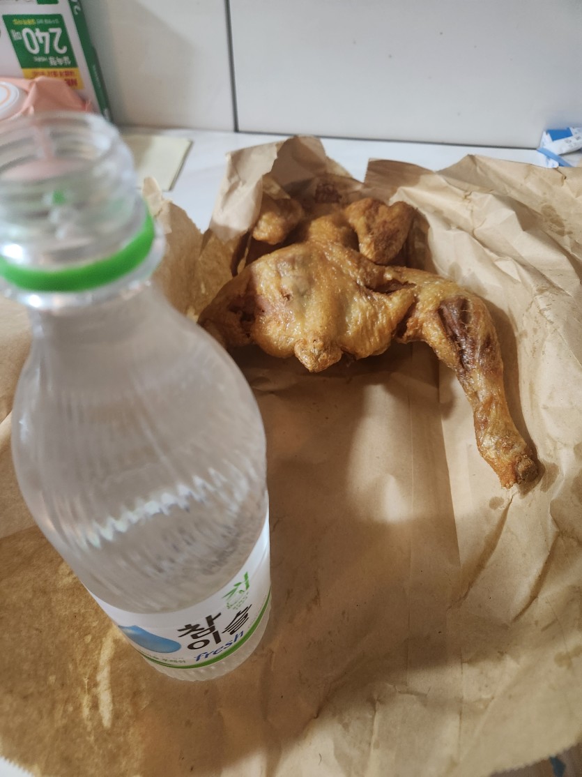 굿럭입니당당님 야식비 인증(0)