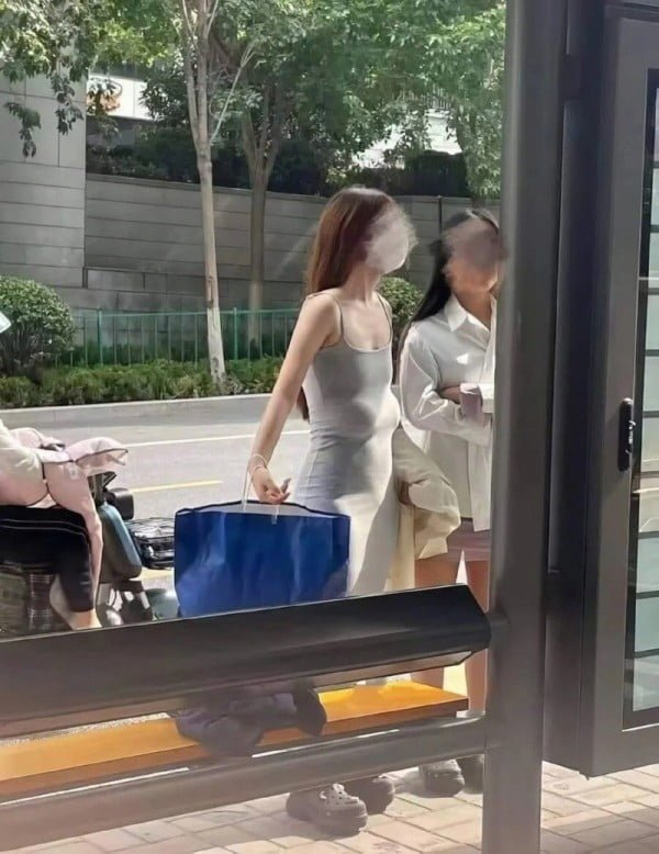 가슴이 철렁 내려앉았습니다(0)