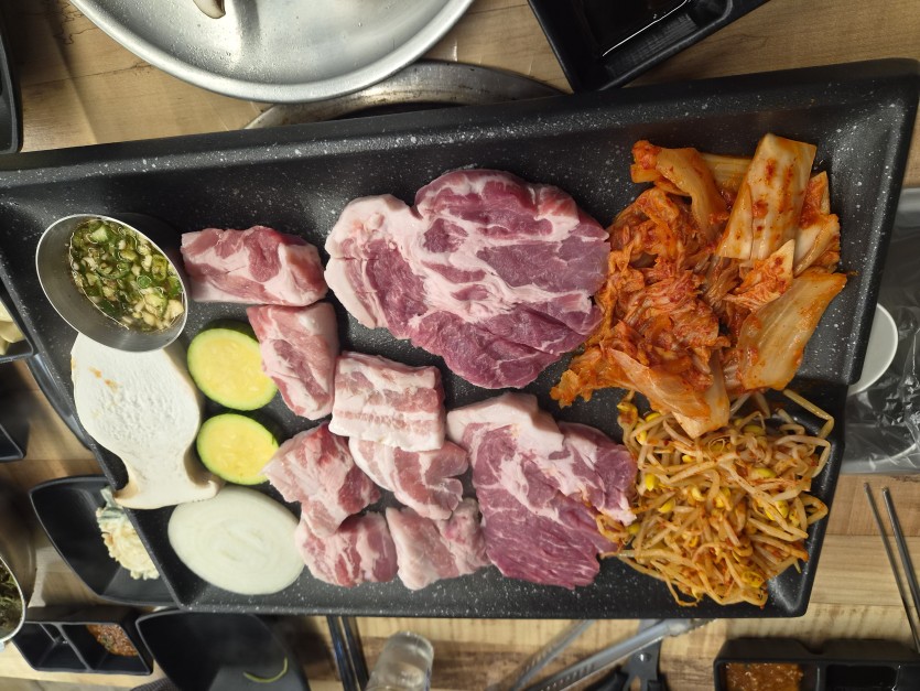 오늘 삼겹살 한그릇 합니다(0)