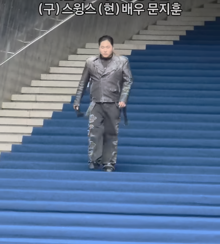 아니 스윙스 패션위크는 아니잔아 ㅎㅎ(0)