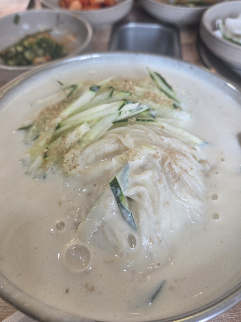 아주 거칠게 먹을 예정입니다(0)