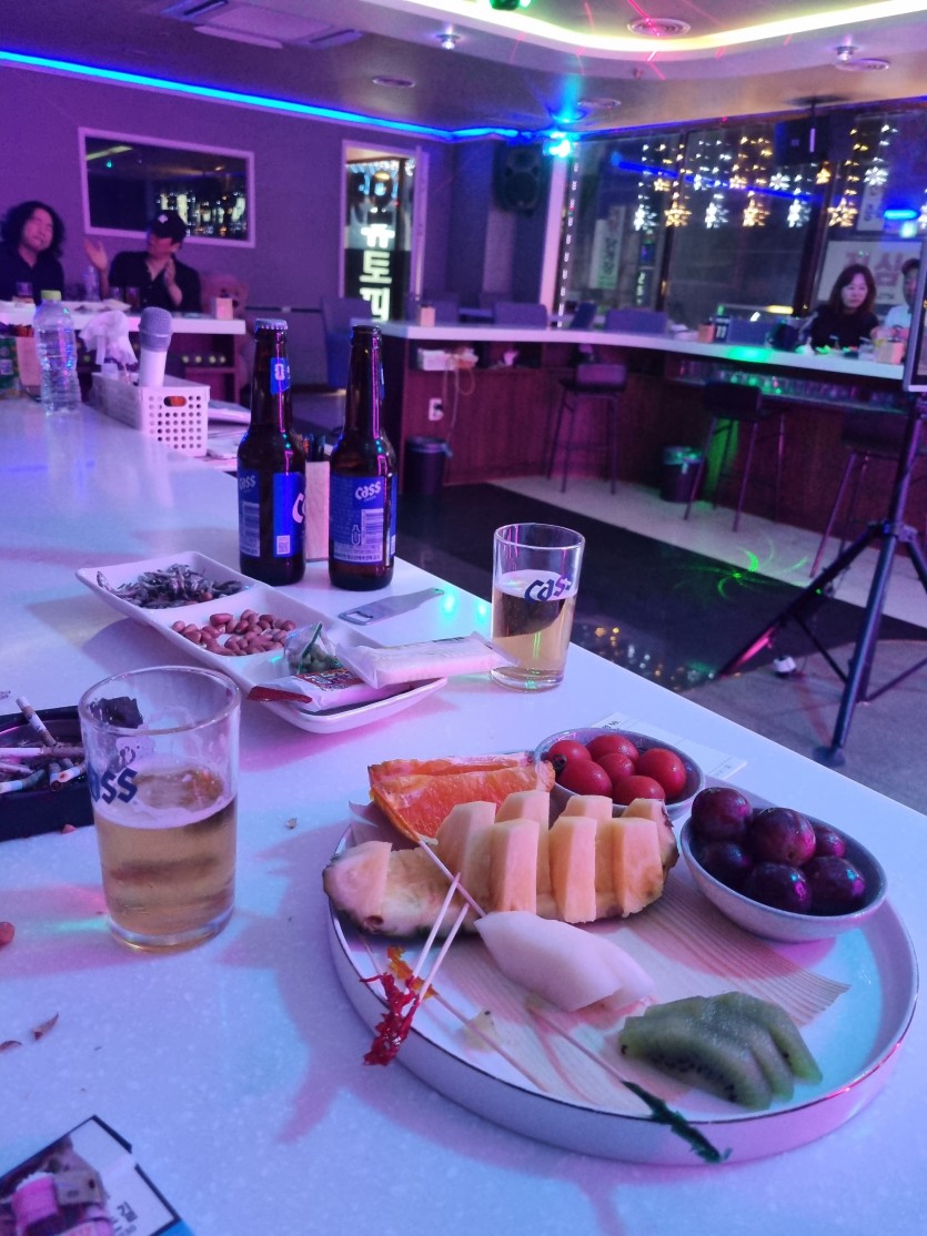 오늘도 술한잔합니다...(0)