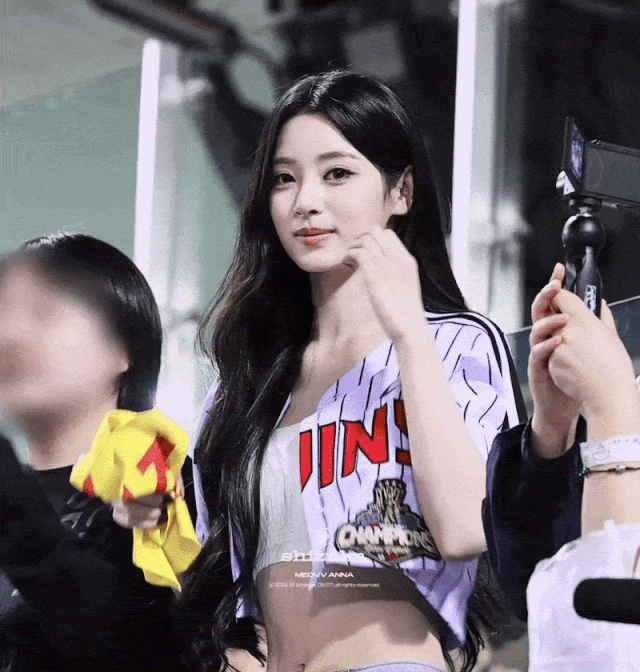 어제 헬쥐 시구한 불여시가 누구냐 물어보시던데(1)