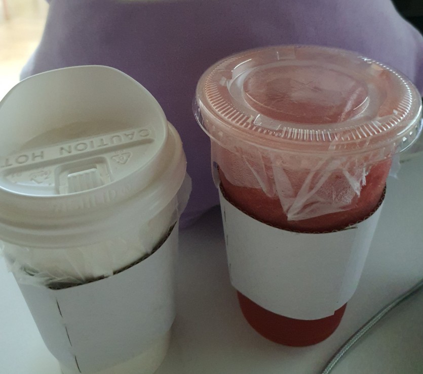 커피 수박쥬스 두잔 ㅅㅅ(0)