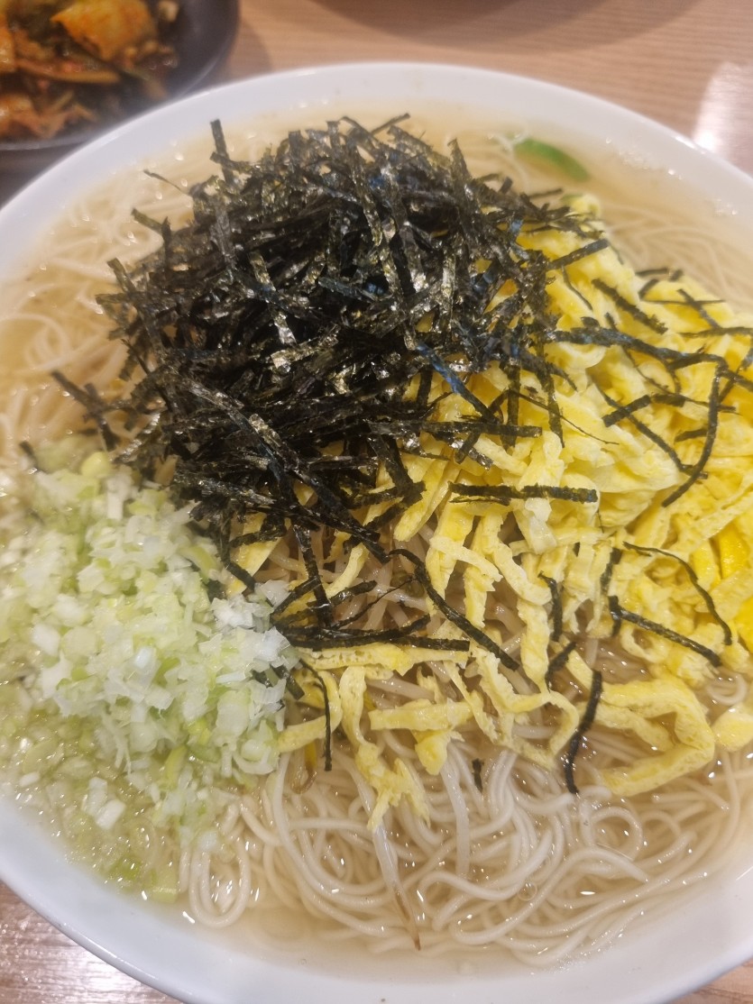 잔치국수낑깁니도..오오(0)