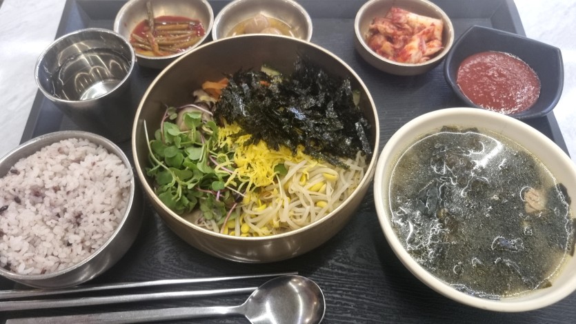 오늘도 한식사냥(0)