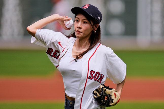 오늘 보스턴 15연승 경기에 시구가 하지원이였네요.(0)