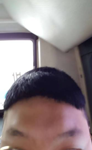 리오넬카카님이 자기 머리 잘랐는데 어떻냐고(0)