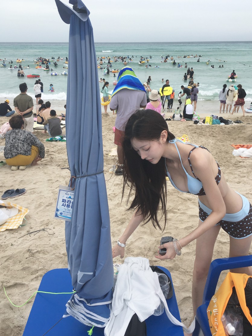 해운대 파라솔 하나 빌리는데 얼만가요?(0)