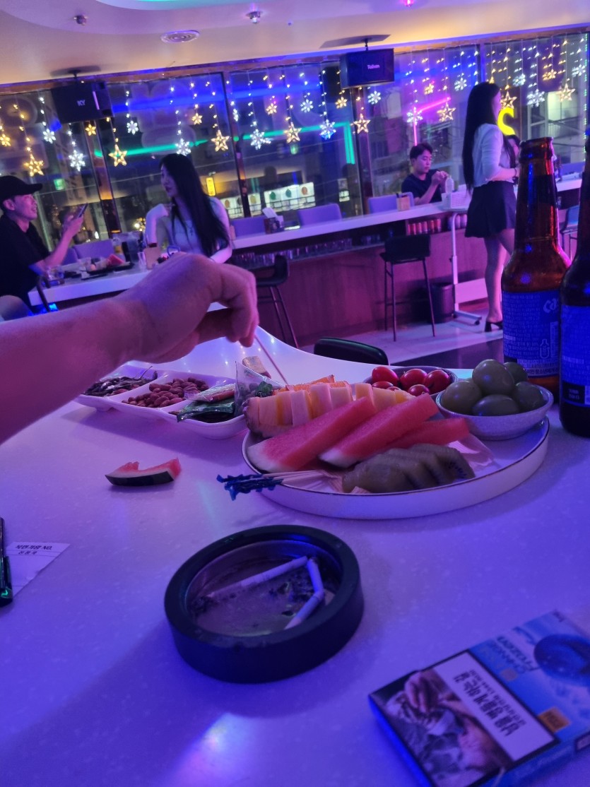 어제 좀 달려서 속이 ....죽겟네요(0)