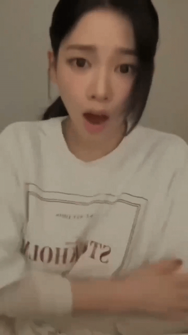 카리나 그녀는 신인가(0)