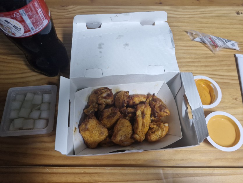 오우 이 지점은 콜라 1.25l 서비스 주네요(0)