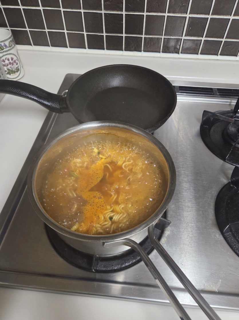 라면까지 끓입니다(1)