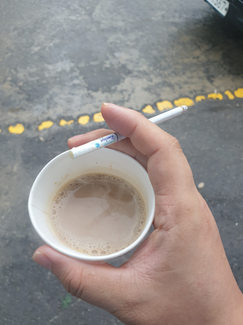비오는날  커피 + 담배  최고의 조합!!(0)