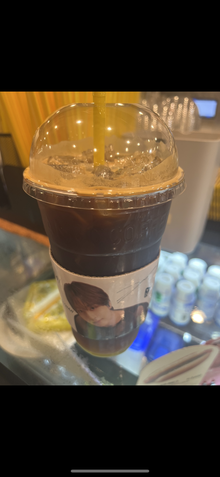 오늘도 메가 커피 ㅅㅅ(0)