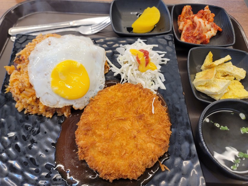 배부르게 먹구올게혀(0)