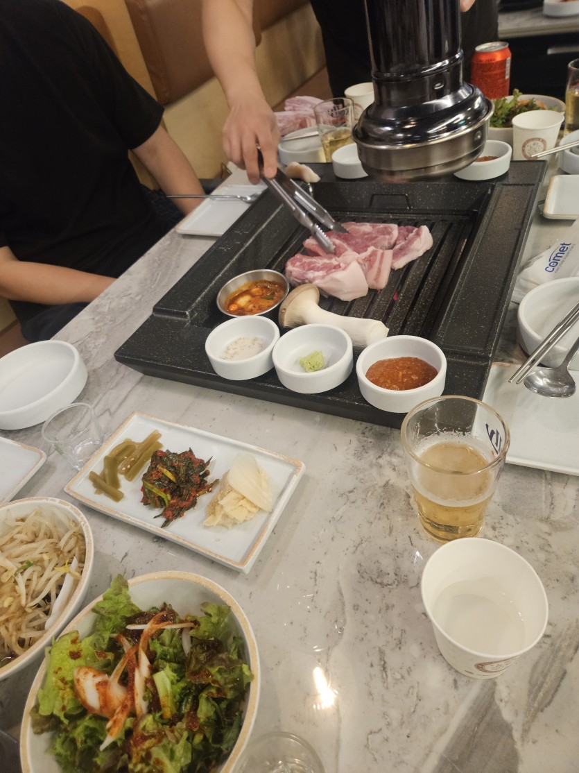 술이 먹으니 또 들어가네여(0)