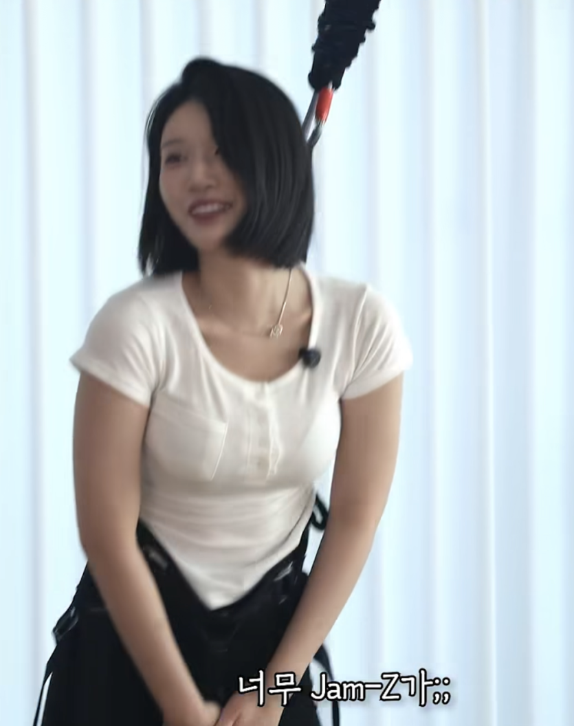 잠시 쉬다왔으니 짬지피고 다시착석스(0)