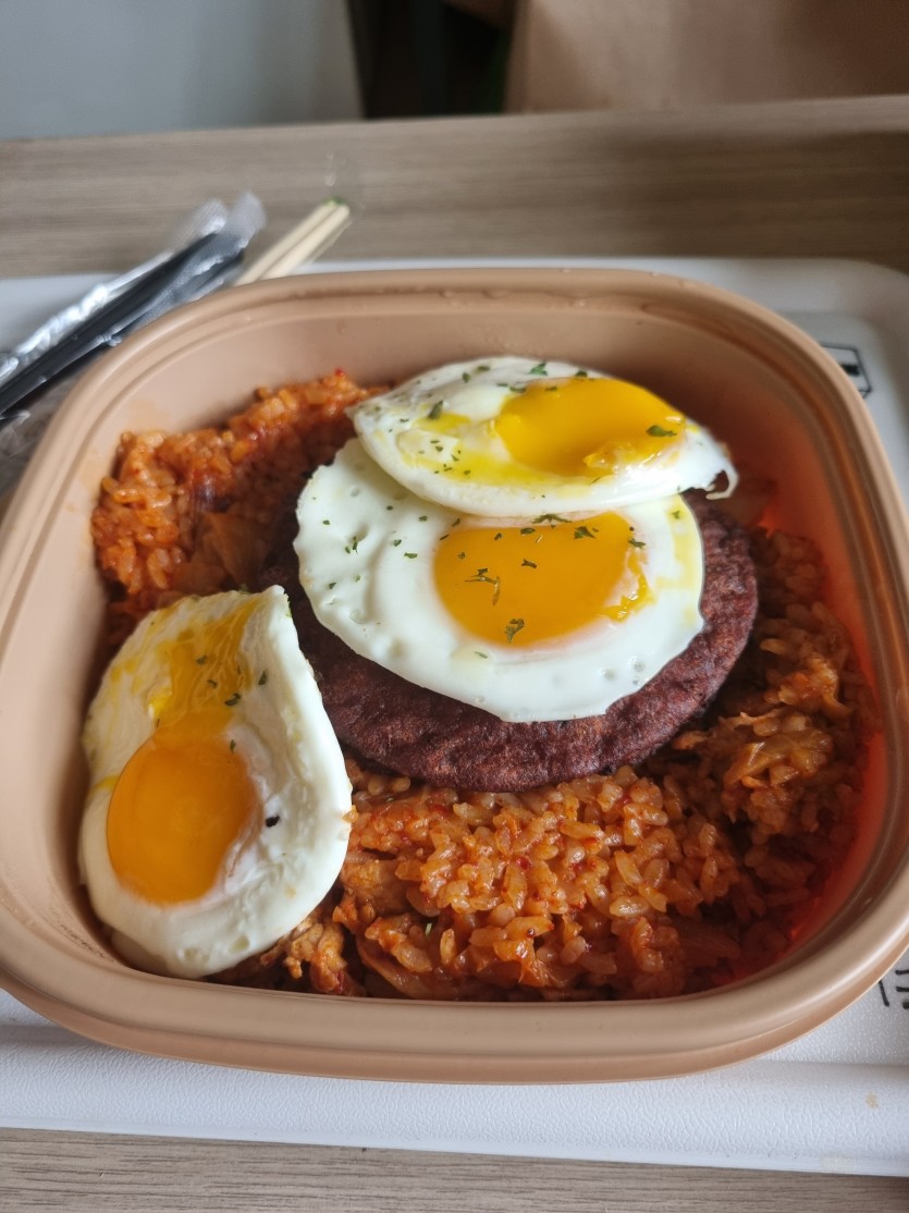 아침 먹고 다시 취침합니다(0)