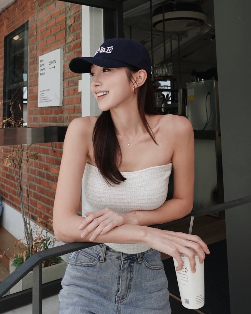 왼손은 거들뿐(0)