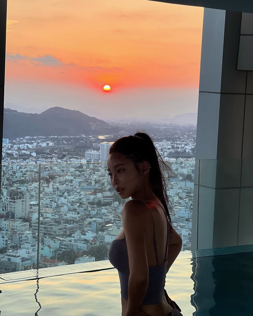 해는 지고(0)