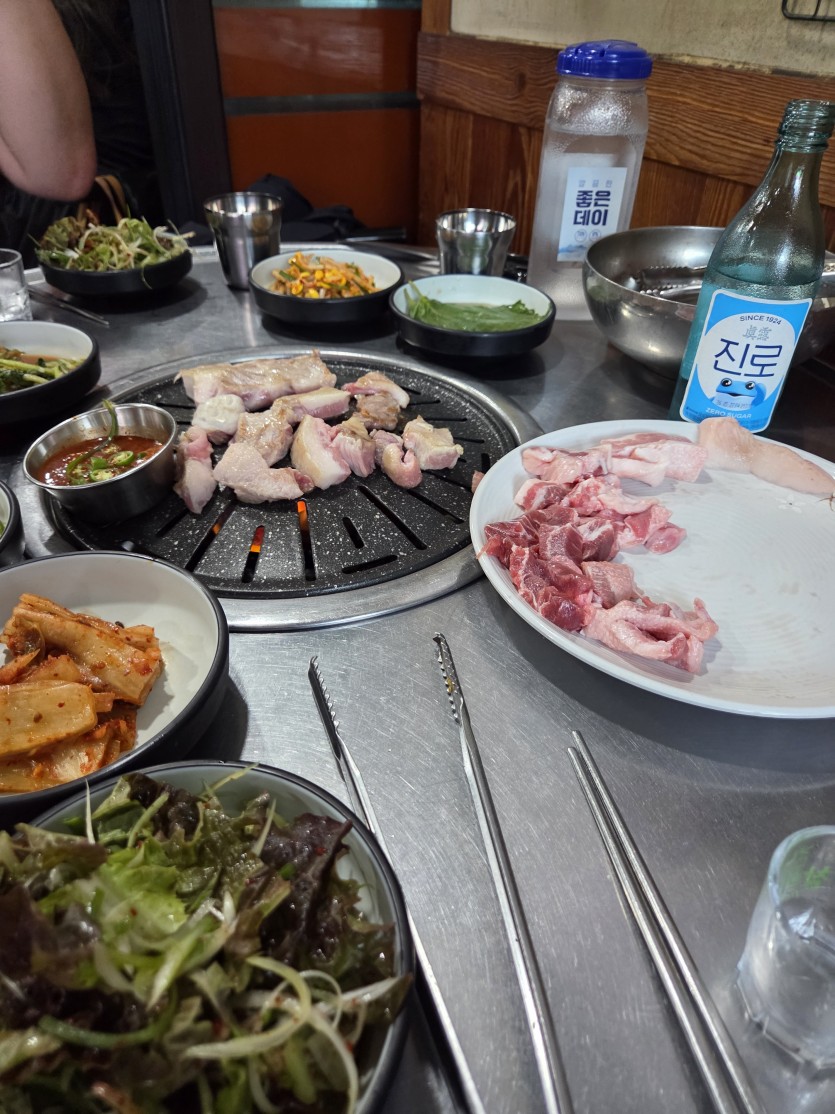 뒷고기 한점하시죠(0)
