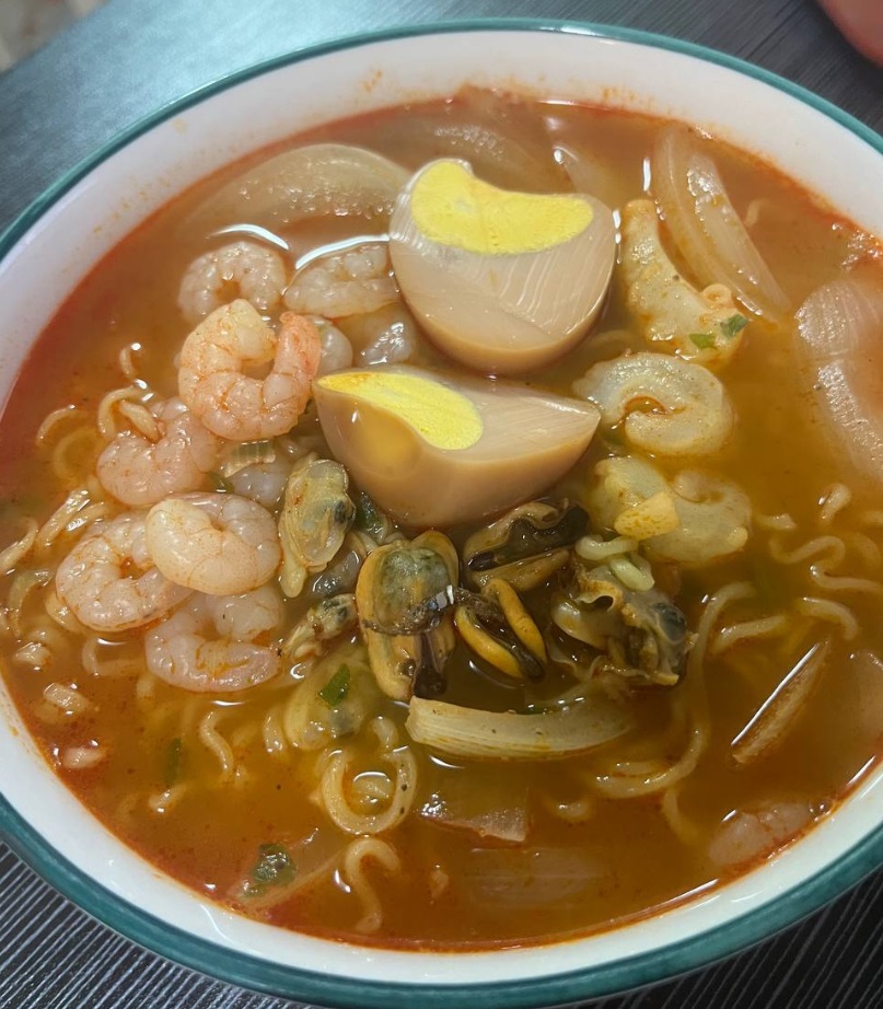 1년만에 라면 끓여봤읍니다..(0)