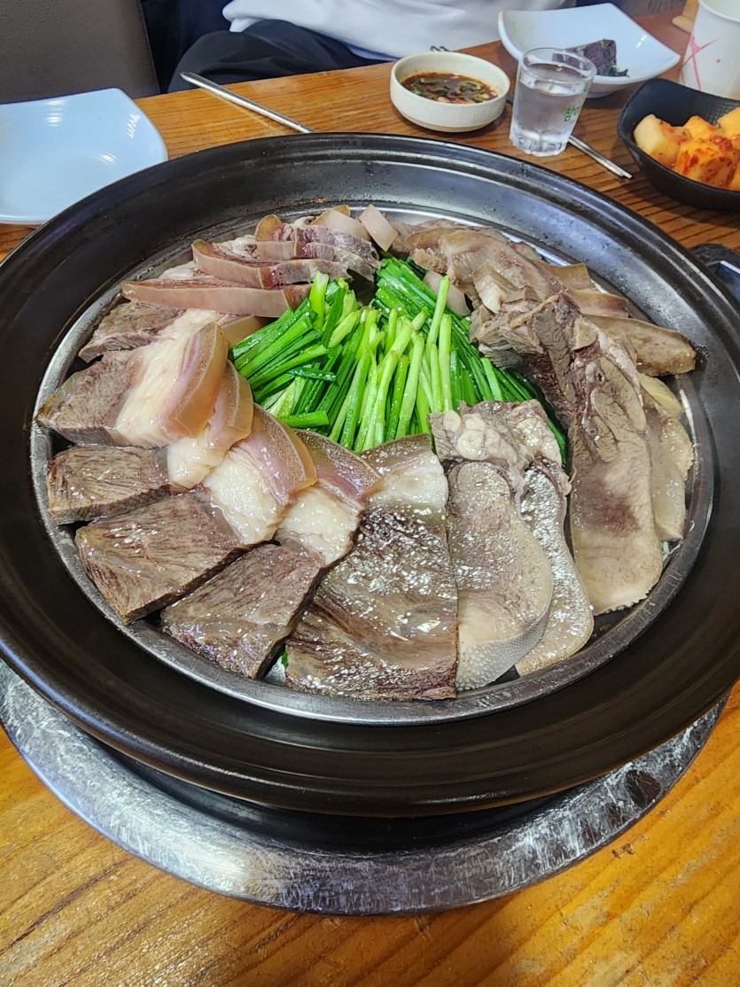 개쩌는 수육입니다(0)