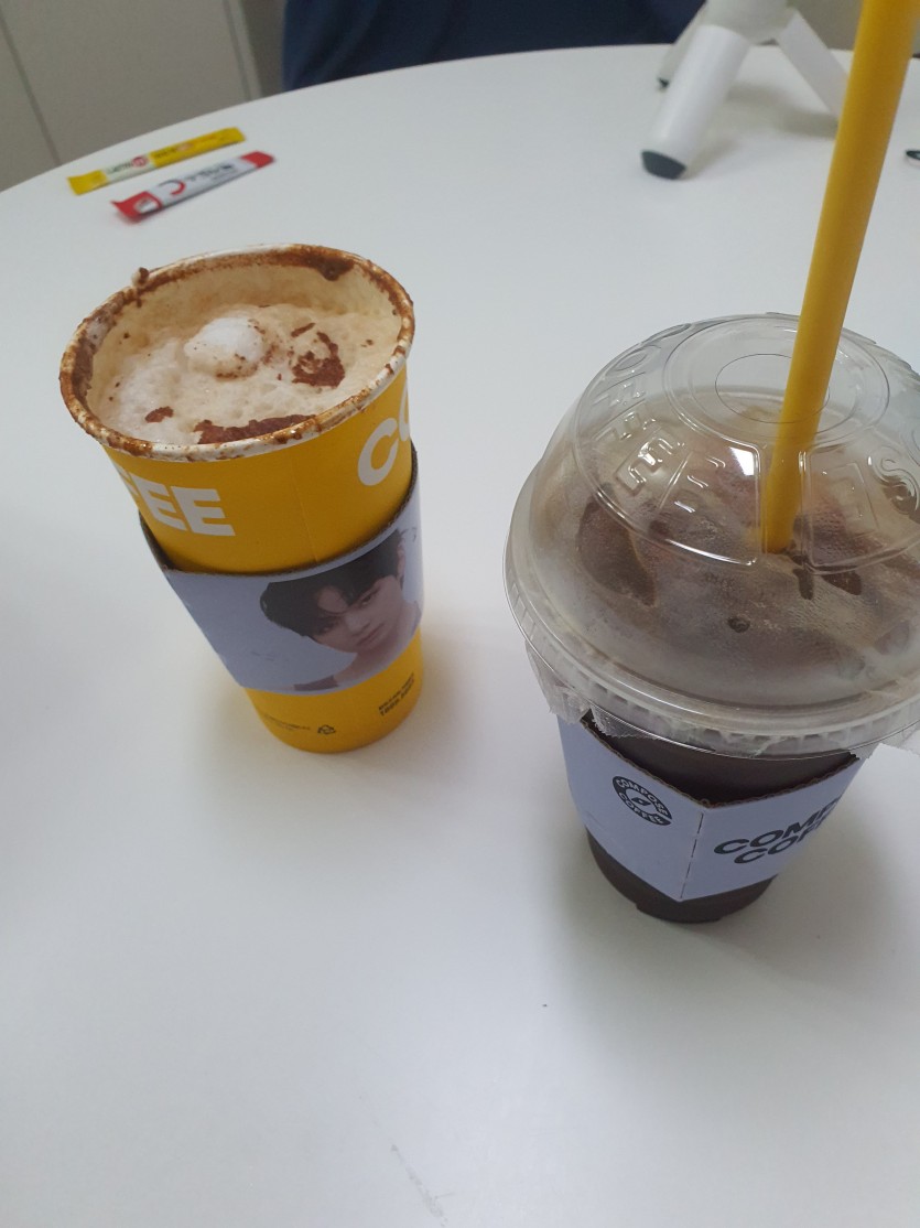 비오는 아침? 커피랑요(0)