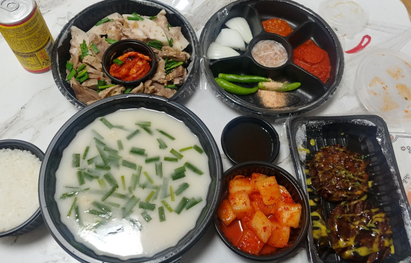 이른 맛점,, 순대국밥,,항정뽈살 사후인증(0)