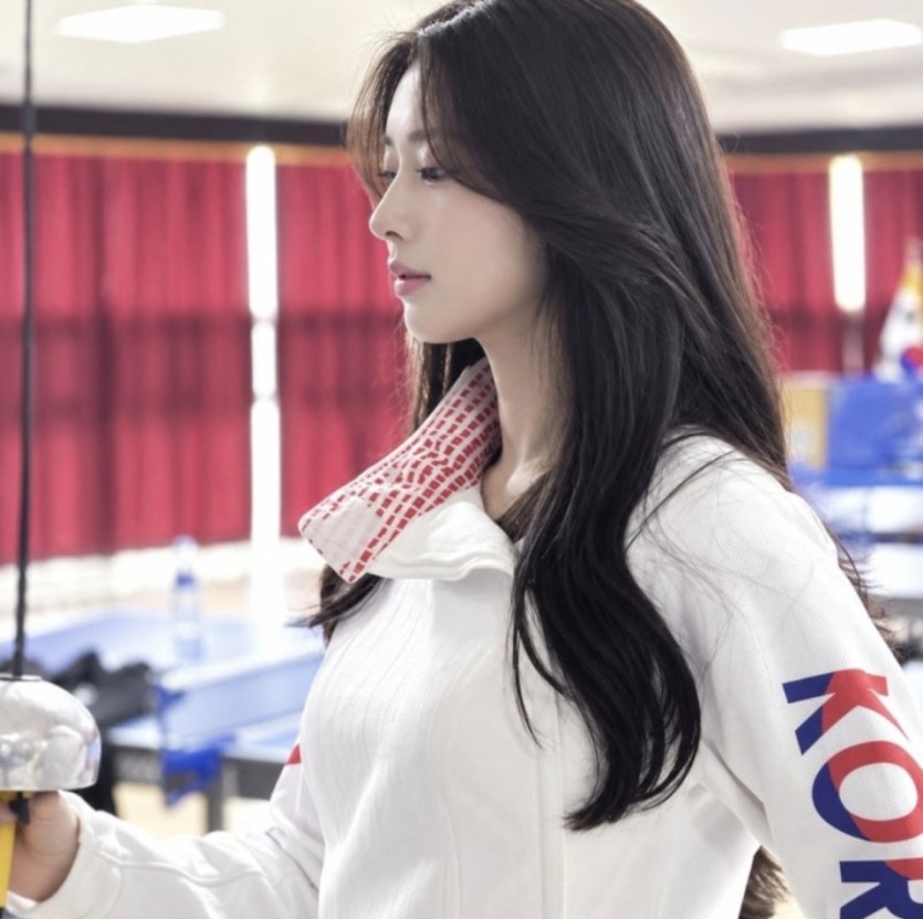 새벽에 챔스 누가 정답지 좀 알려줘요(0)