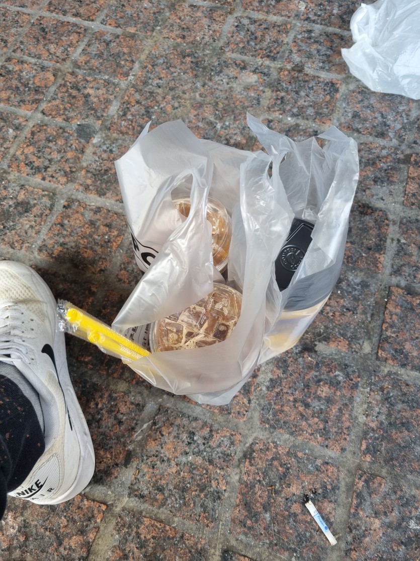 오늘은 돌체라떼로 한잔합니다(0)