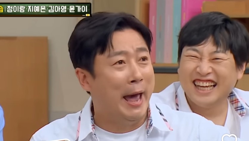 웃어??(0)