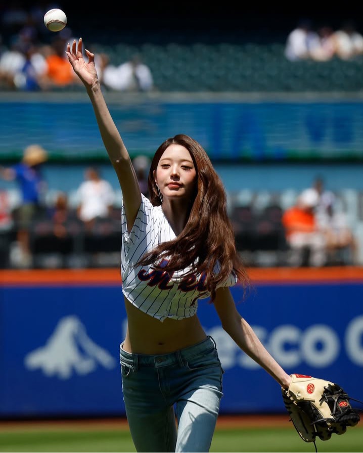 장원영 시구 풀버전 떴네요(2)