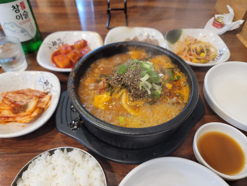 뼈해장국에 소쥬(0)
